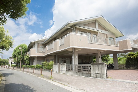 無資格~時給1250円特養介護職|陸亀がアイドル!?|京都久世