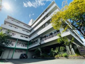 実務者時給1280円|大規模老健の介護ヘルパー|東大阪市東鴻池