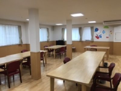 《伊丹》実務者~OK☆週2日~OK!サ高住の介護職