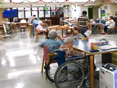 介護系資格者時給1320円|紹介予定派遣/特養介護職|神戸住吉