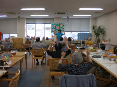 無資格･未経験～OKデイサービス介護ヘルパー｜日帰り旅行もあり◎｜和泉府中